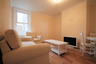 2 bed flat, Hotspur Street, Jesmond Vale, Newcastle, NE65BH - Image 4